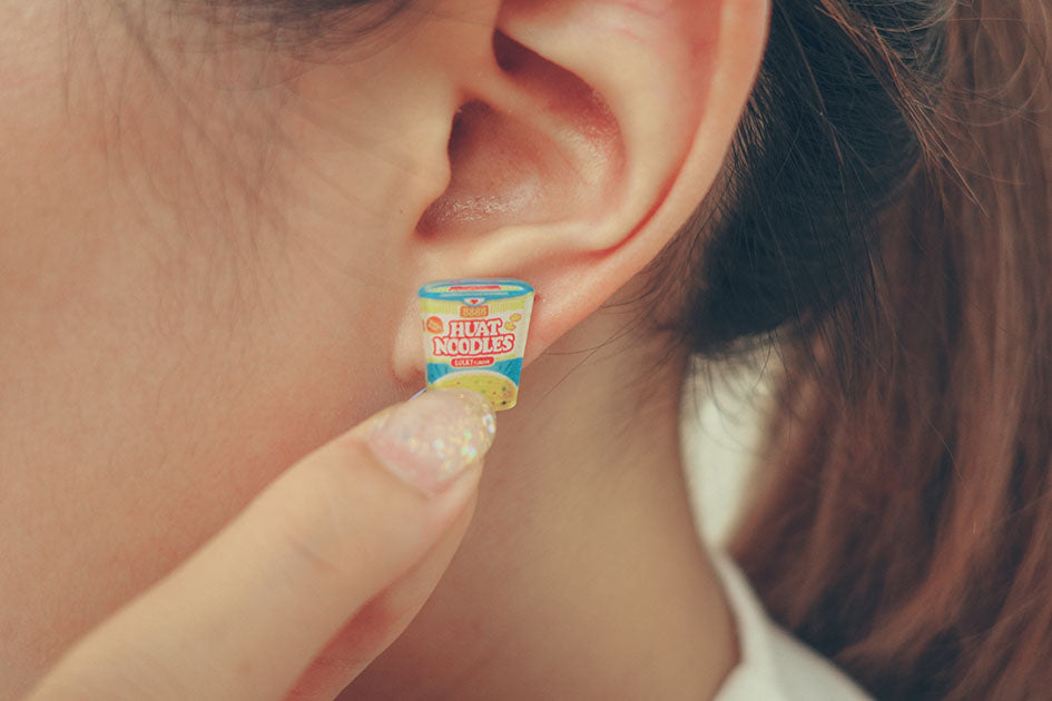 Unique 2-way acrylic earrings with cup noodles and maggi mee design!